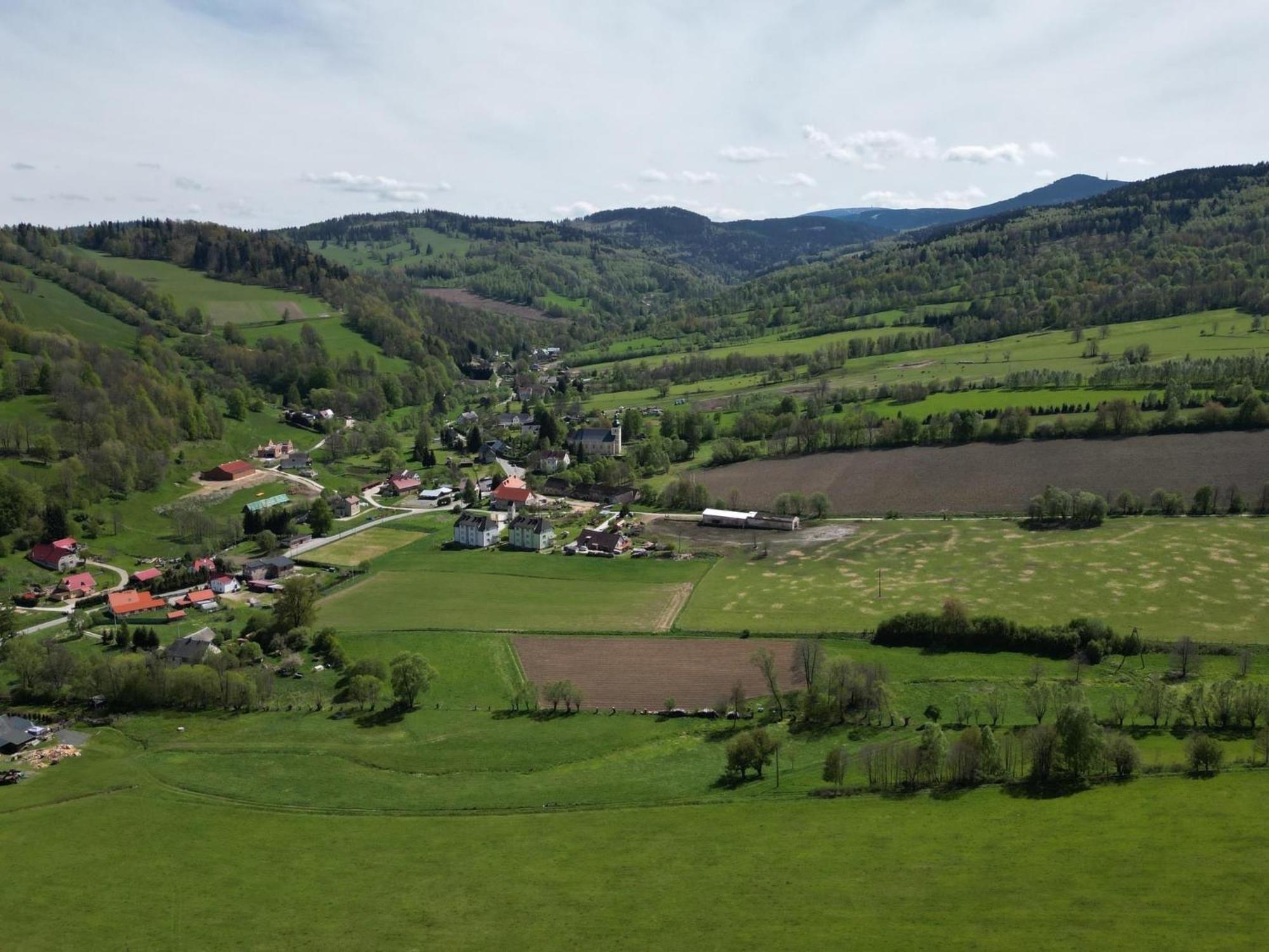 Agroturystyka Alpaka Konradow Lägenhet Konradow  Exteriör bild